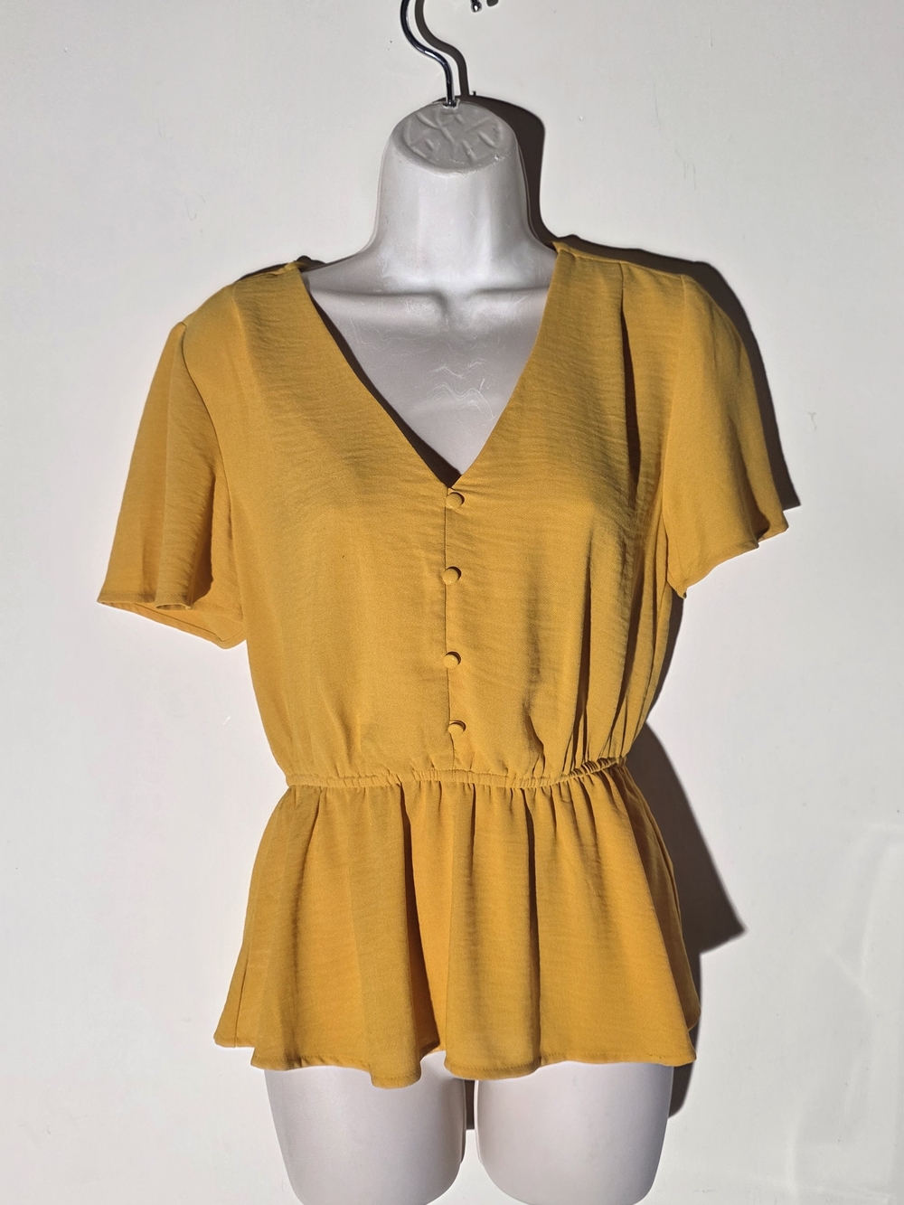 Collective Concepts Mustard V-Neck Peplum Blouse with Covered Buttons (Size S)